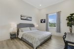 Guest king bedroom with ensuite